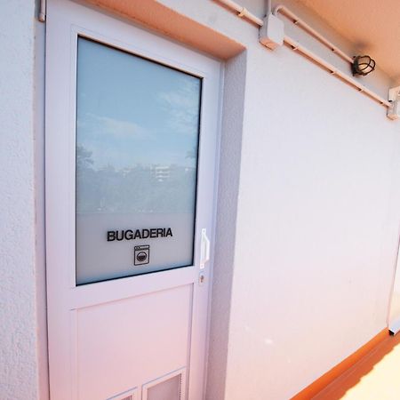 Aparthotel Vilassar ビラサル・ダ・マル エクステリア 写真